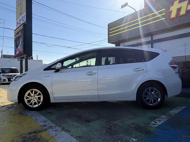 PRIUS Alpha