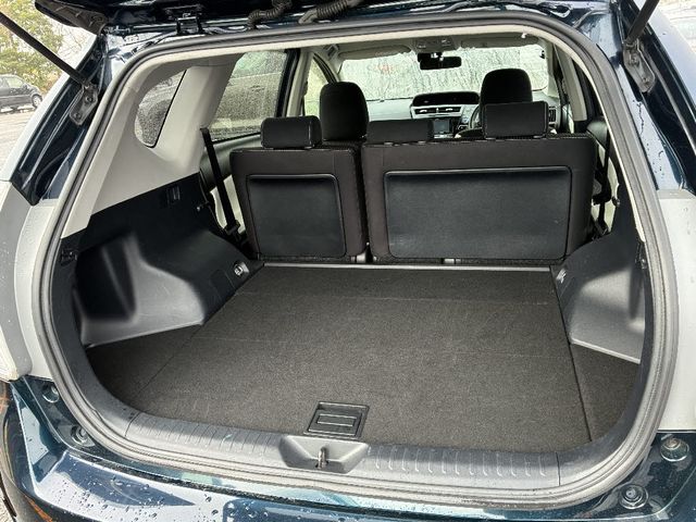 PRIUS Alpha
