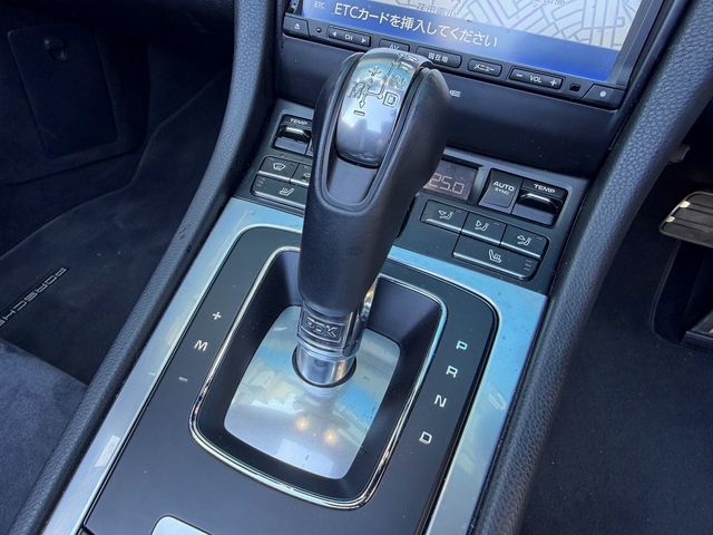 PORSCHE BOXSTER