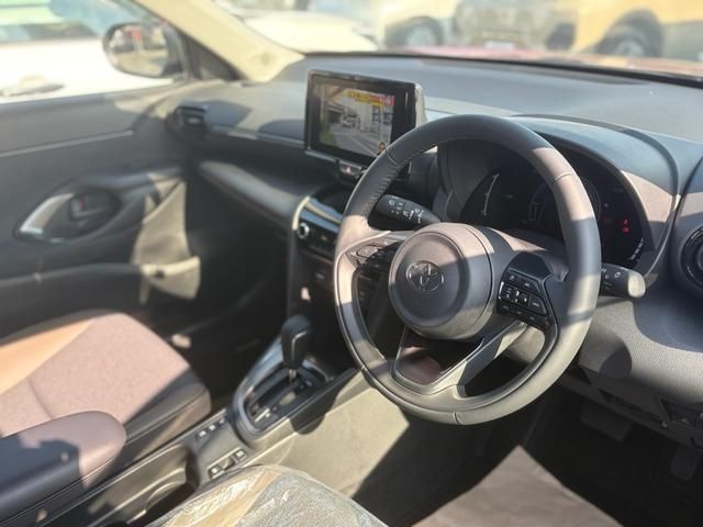 YARIS CROSS HYBRID