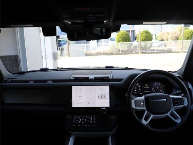 ROVER DEFENDER