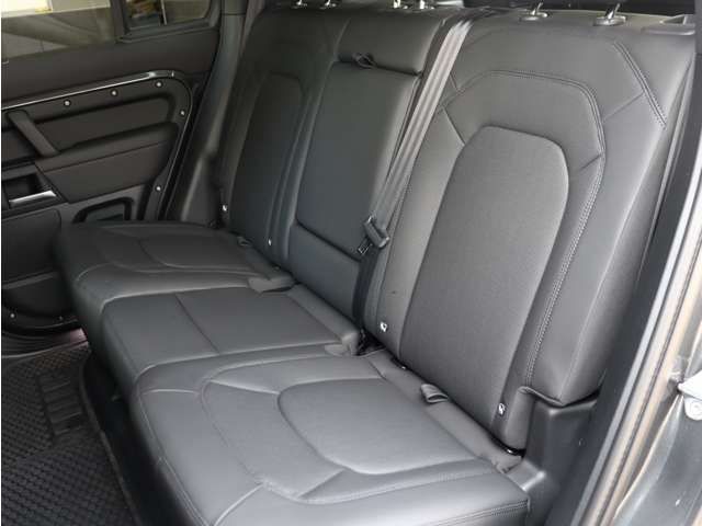 ROVER DEFENDER