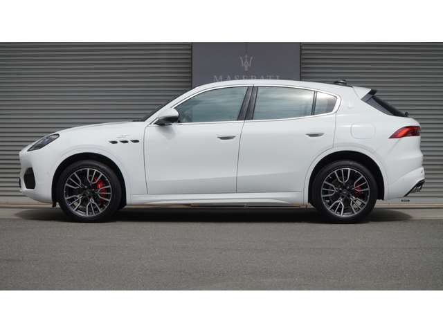 MASERATI Grecale