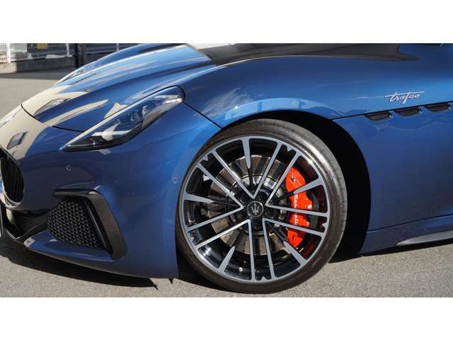 MASERATI GRANTURISMO