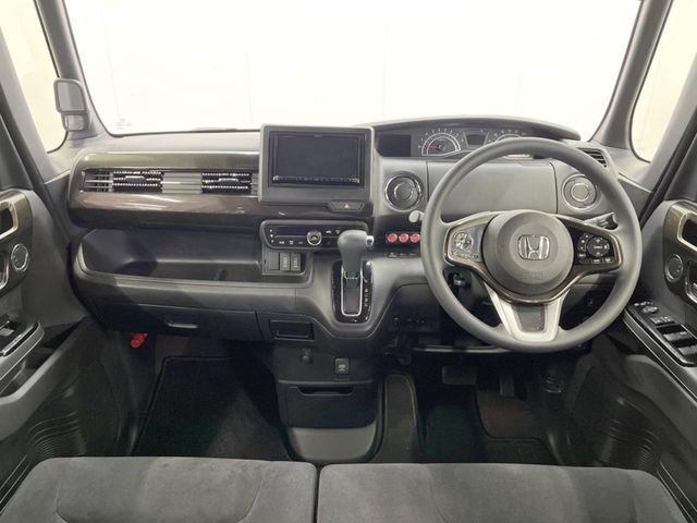 N-BOX CUSTOM