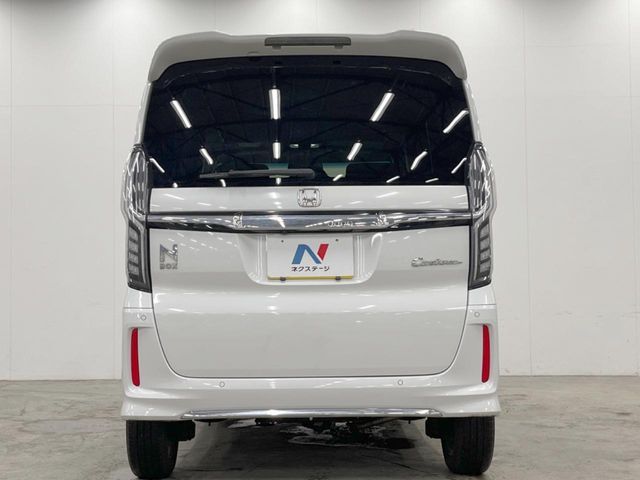 N-BOX CUSTOM 4WD
