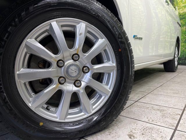SERENA  S-HYBRID 4WD