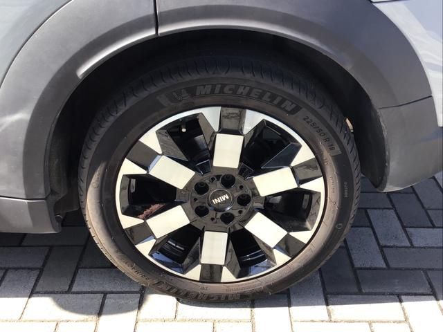 MINI COOPER D CROSSOVER