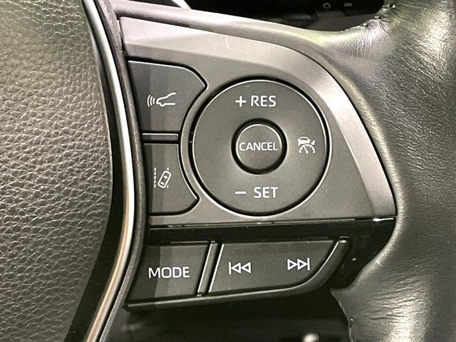 CROWN sedan hybrid