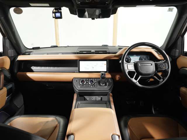 ROVER DEFENDER