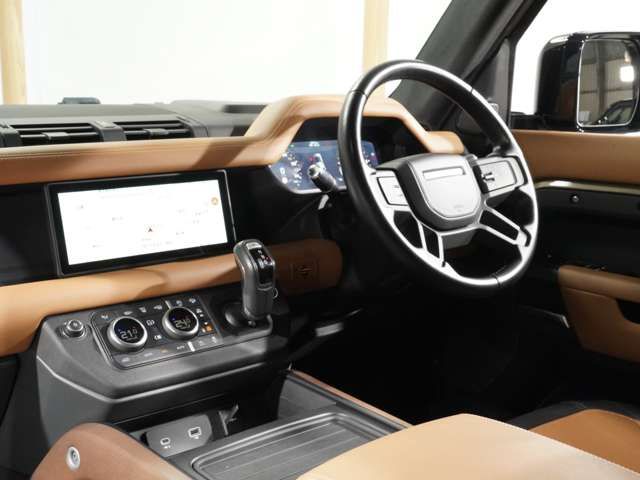 ROVER DEFENDER