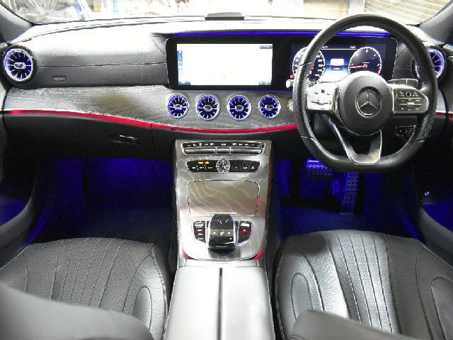 MERCEDES BENZ CLS class