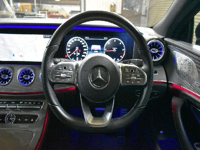 MERCEDES BENZ CLS class