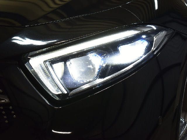 MERCEDES BENZ CLS class