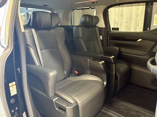 ALPHARD hybrid 4WD