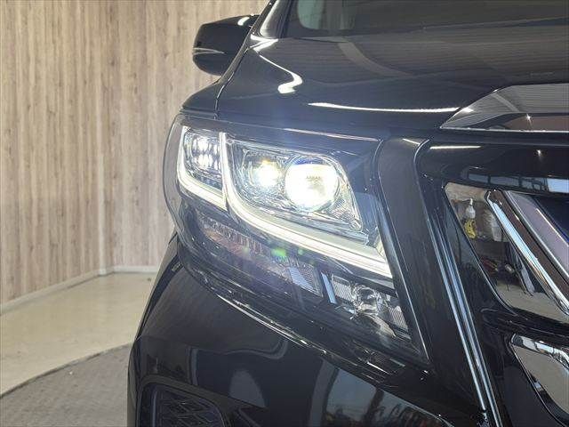 ALPHARD hybrid 4WD