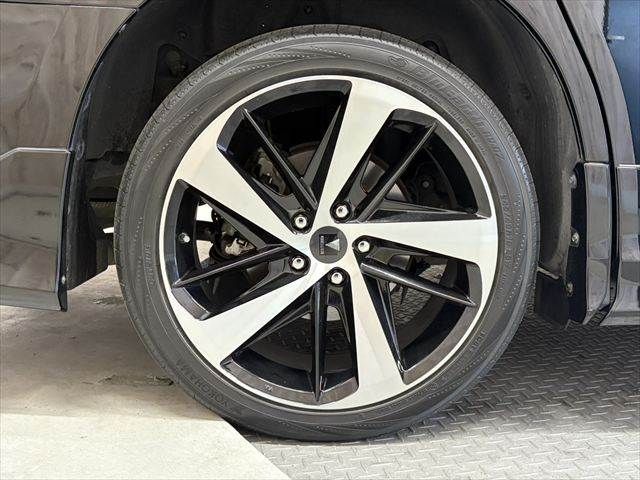 ALPHARD hybrid 4WD