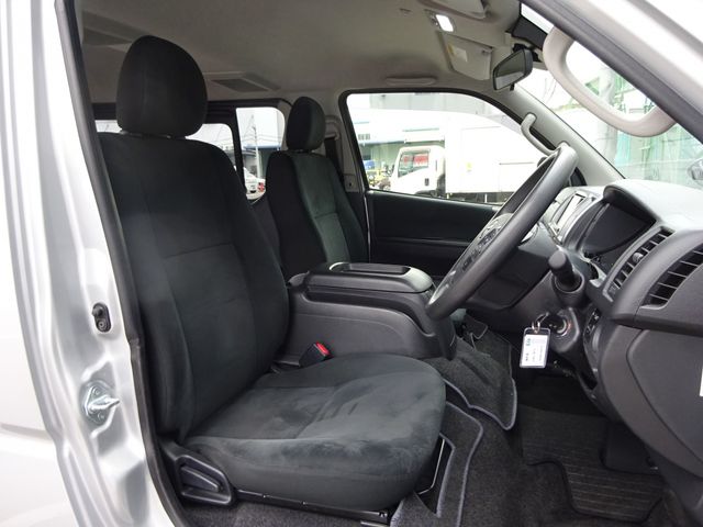 HIACE van 2WD