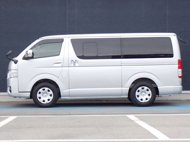 HIACE van 2WD