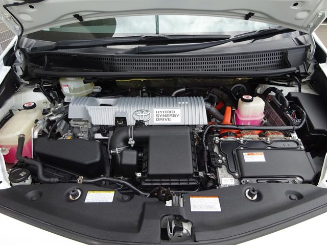 PRIUS Alpha