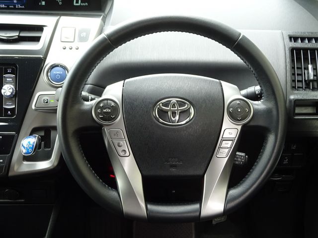 PRIUS Alpha