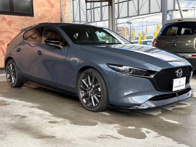MAZDA3 FASTBACK