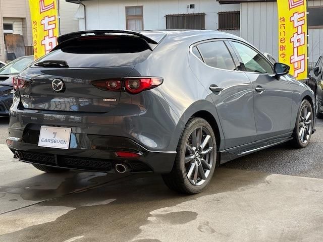 MAZDA3 FASTBACK