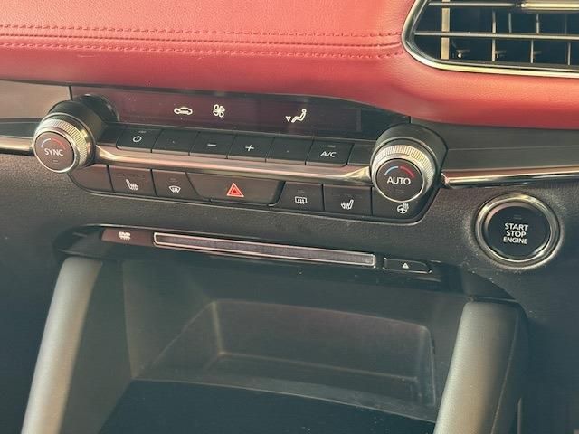 MAZDA3 FASTBACK
