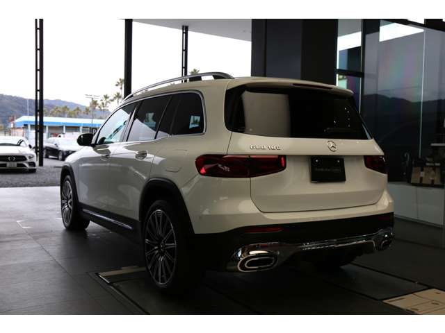 MERCEDES BENZ GLB