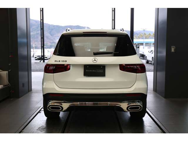 MERCEDES BENZ GLB