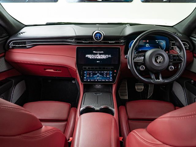 MASERATI Grecale