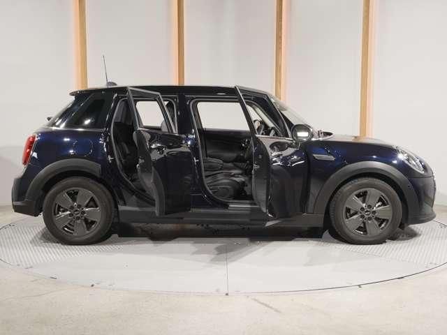 MINI COOPER D 5DOOR