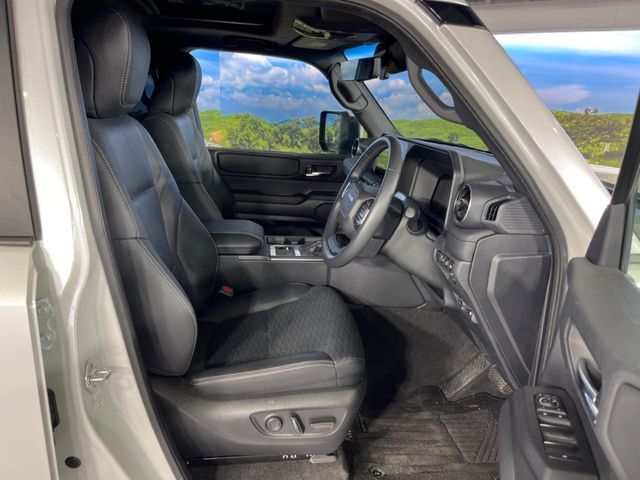 LANDCRUISER 250