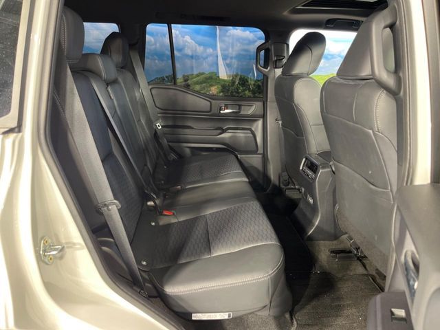 LANDCRUISER 250