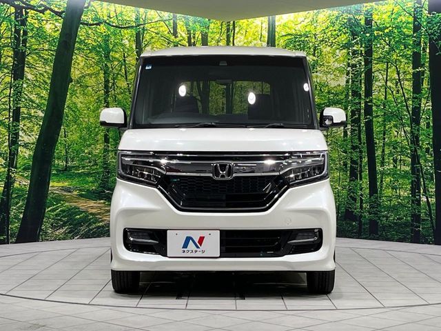 N BOX CUSTOM 4WD