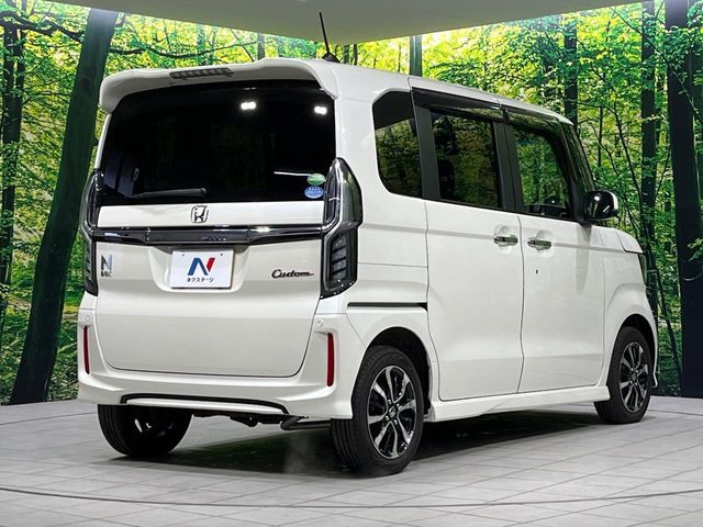 N BOX CUSTOM 4WD