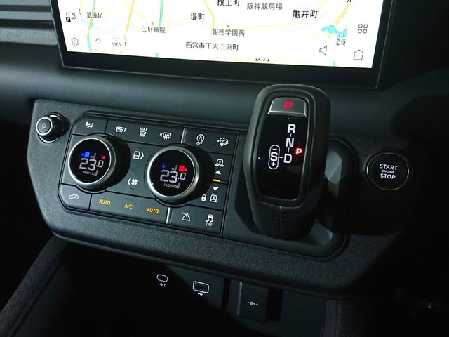ROVER DEFENDER