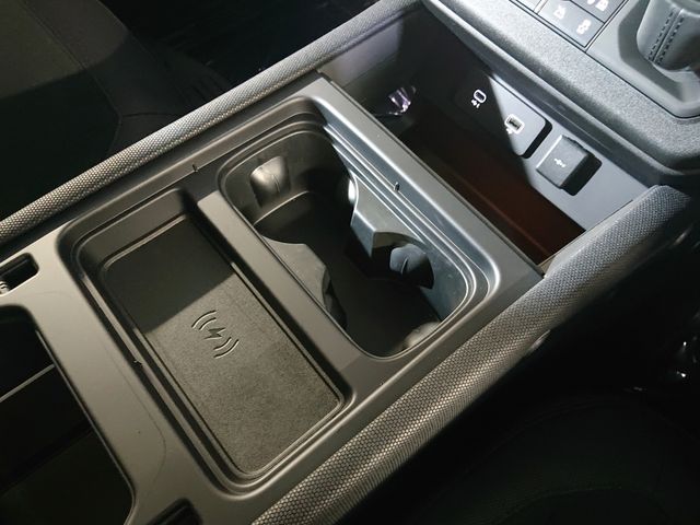 ROVER DEFENDER