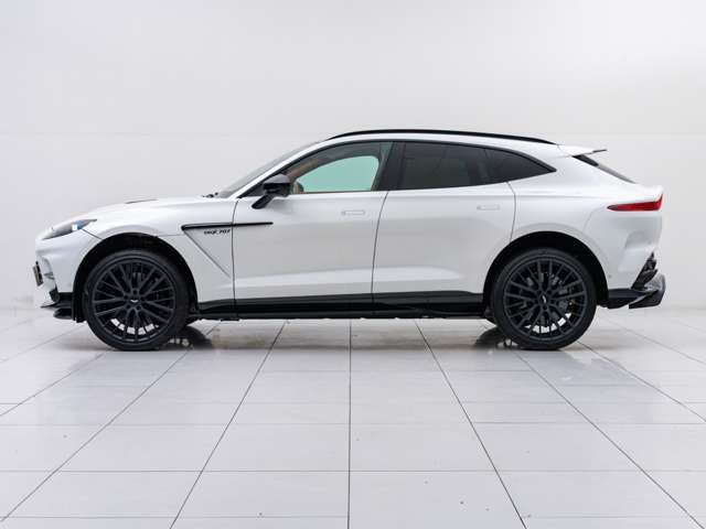 ASTON MARTIN SUV