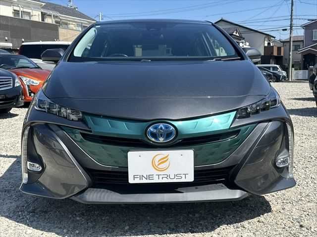 PRIUS PHV