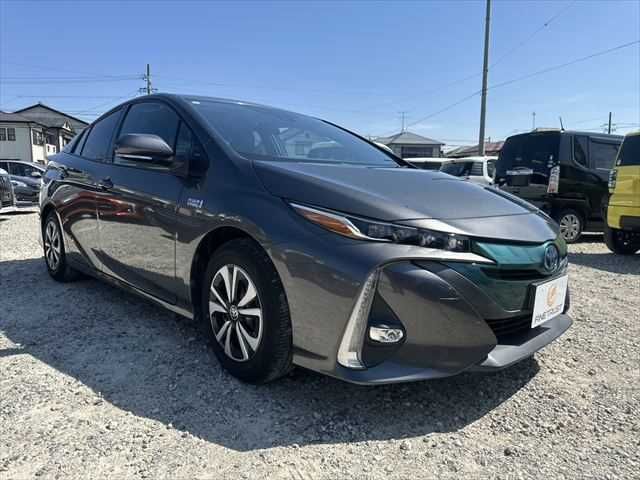 PRIUS PHV