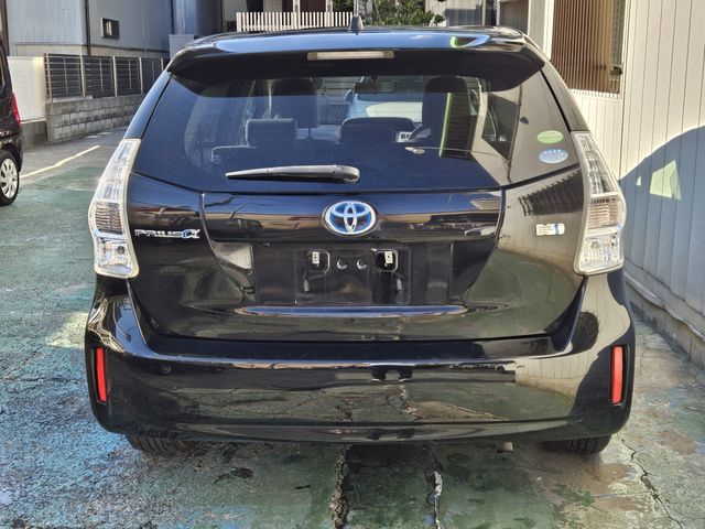 PRIUS Alpha