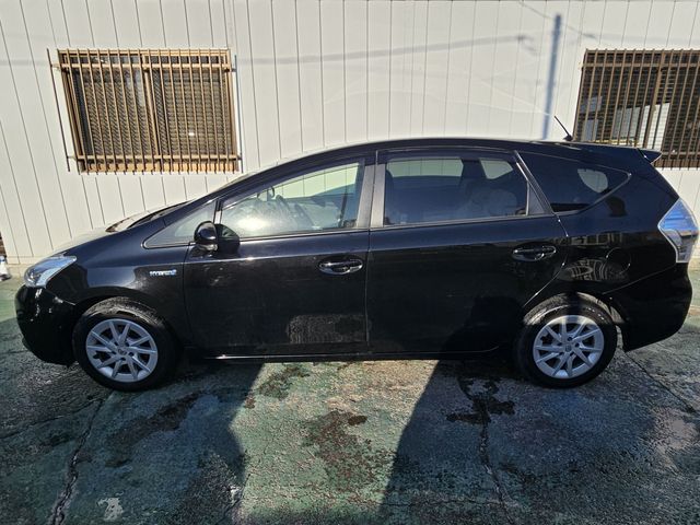 PRIUS Alpha