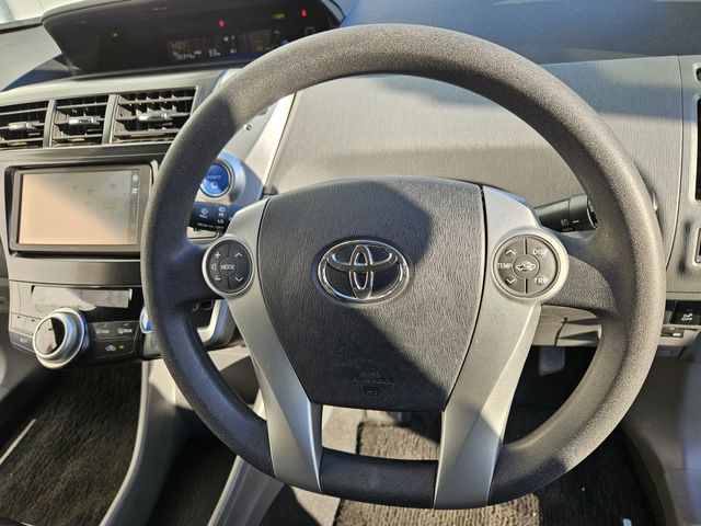 PRIUS Alpha