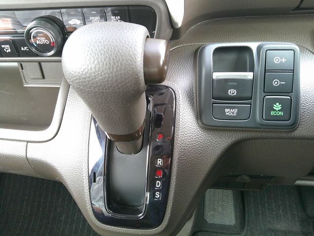 N BOX 4WD