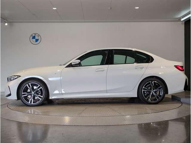BMW 3 Series sedan