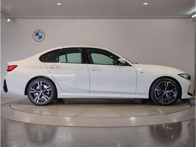 BMW 3 Series sedan