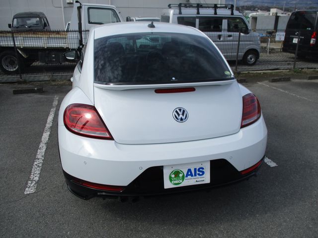 VOLKSWAGEN The BEETLE