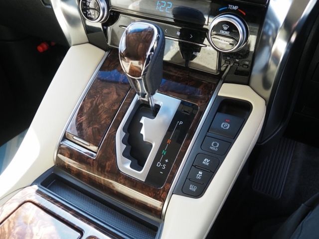 ALPHARD hybrid 4WD