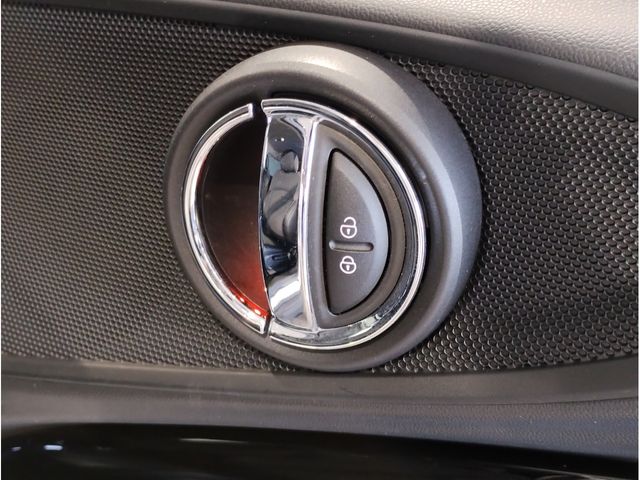 MINI COOPER D CLUBMAN